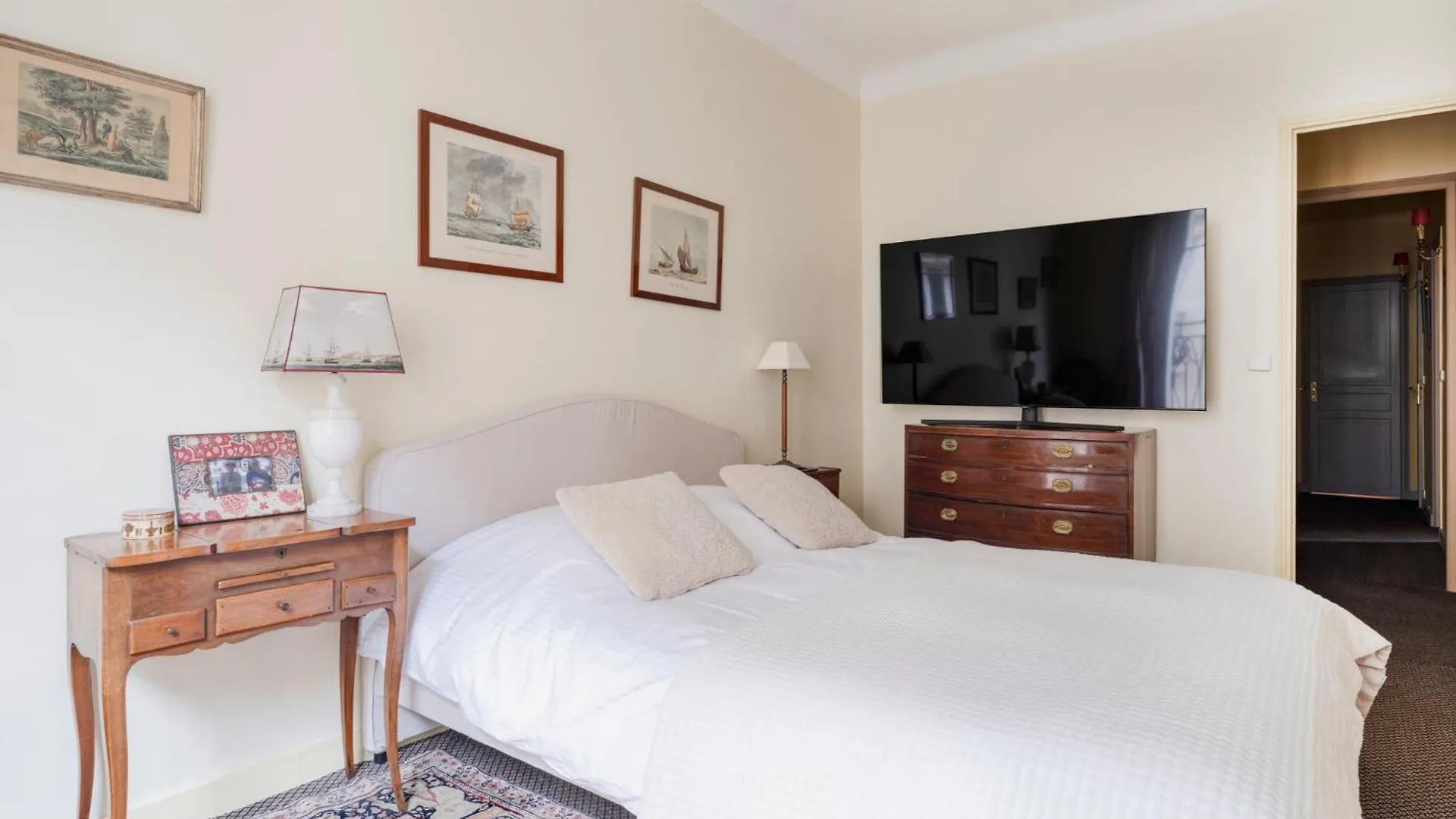 Center Trocadero Apartment Paris